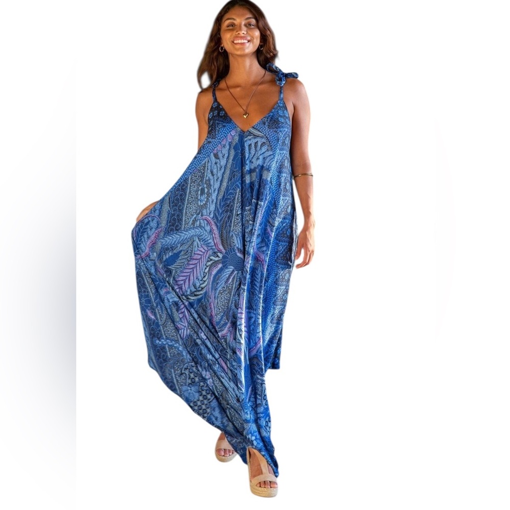 Chic Blue Patterned Jumpsuit - image 8